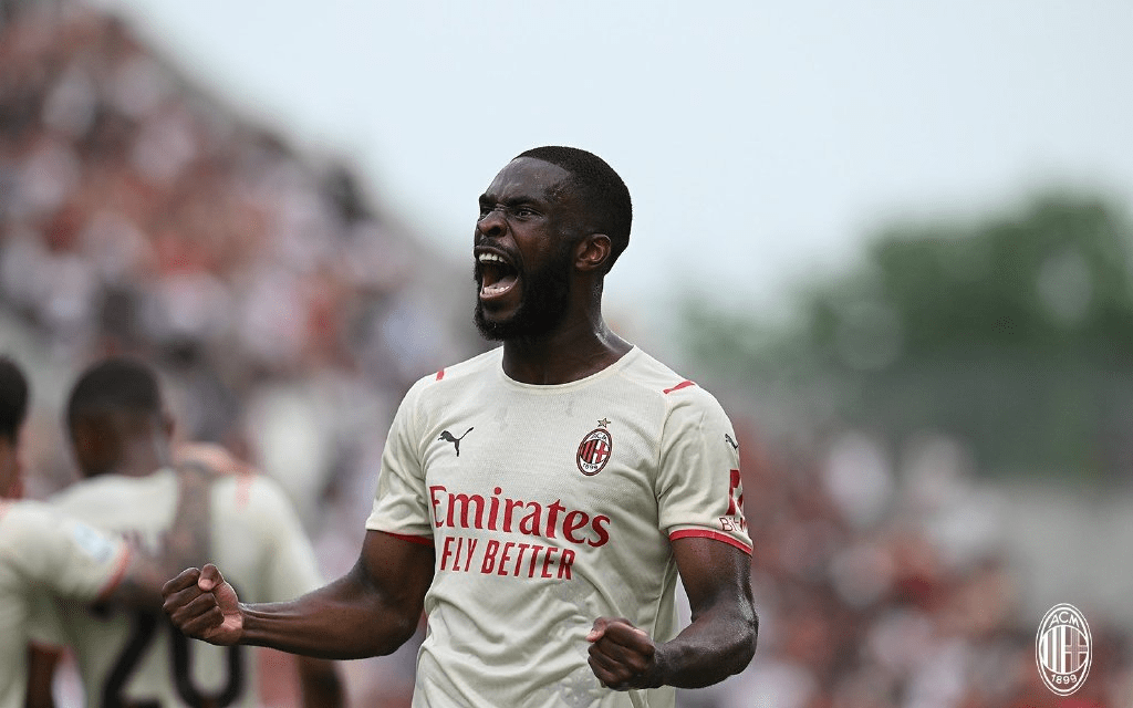 转折点布鲁克林篮网远射贴柱；意甲赛前攻防权衡；目标明确；训练强度明显提升