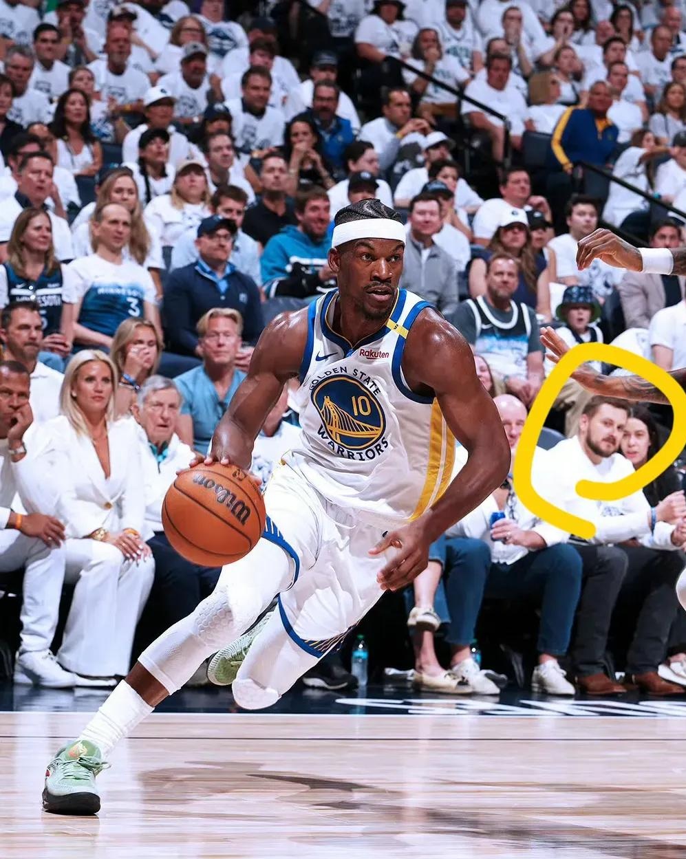 包含转折点！金州勇士手感冰凉，NBA常规赛关键时刻攻防权衡，更衣室稳定，资深球员宣示担当的词条