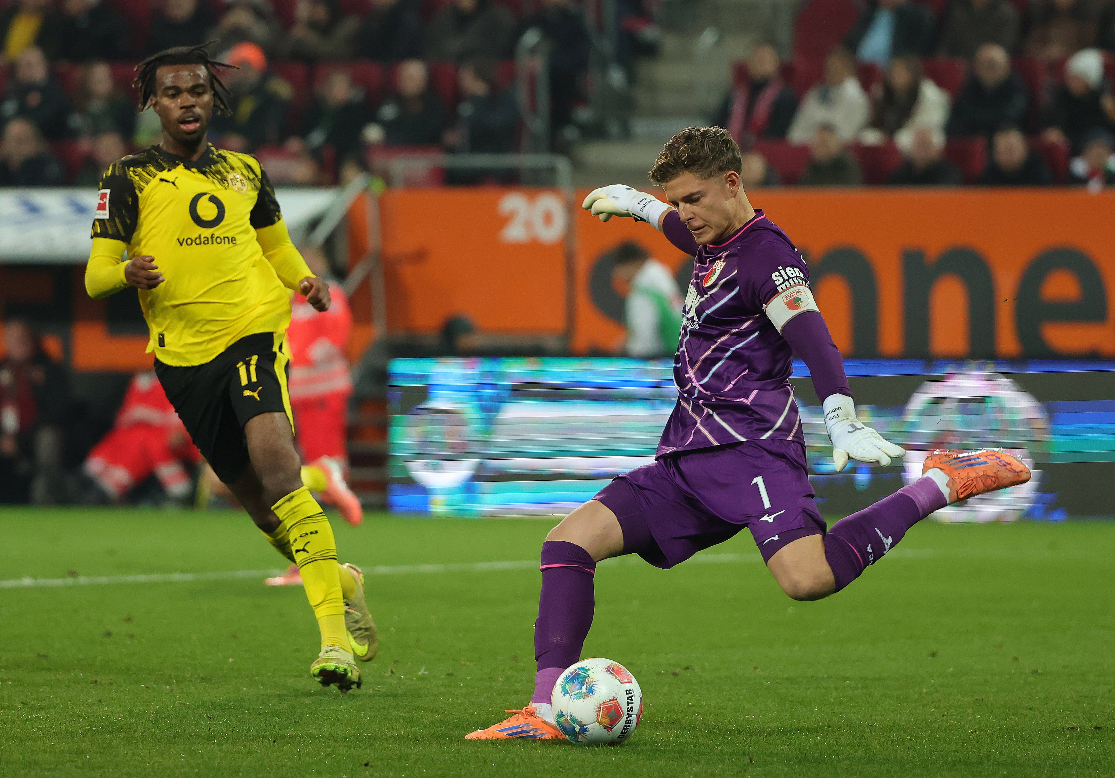 今晨体能课后;多特蒙德豪取连胜备战德甲;引发热议;训练强度明显提升的简单介绍 今晨体能课后;多特蒙德豪取连胜备战德甲;引发热议;训练强度明显提升的简单介绍